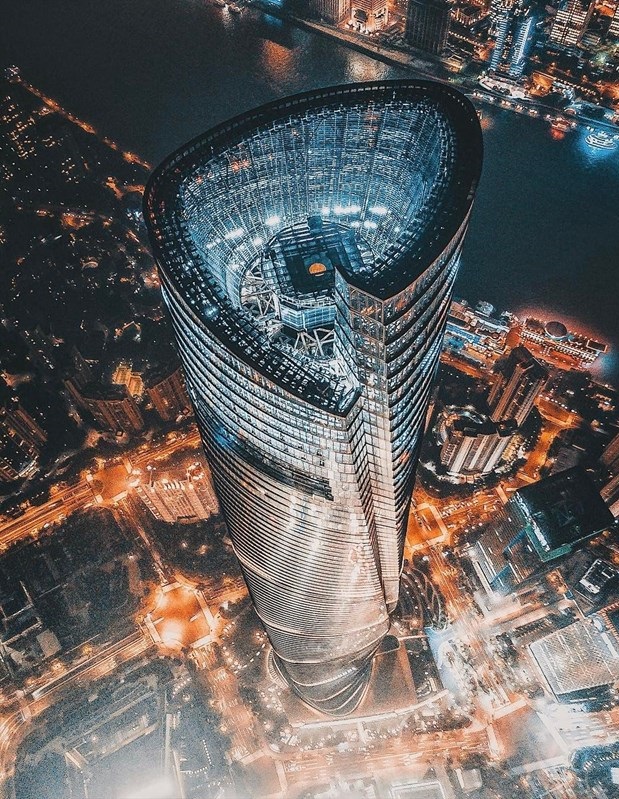 Tòa nhà nhiều thang máy nhất thế giới tại Trung Quốc