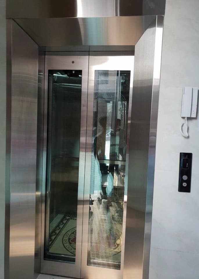 Vì sao nên sử dụng thang máy đúng cách