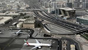 Dubai xet xu vu quay roi du khach trong thang may
