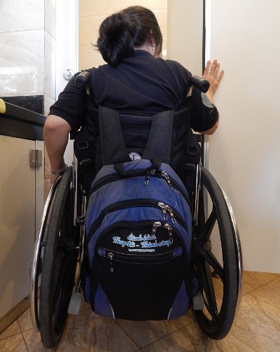 Cầu thang máy đặc biệt dành cho người khuyết tật