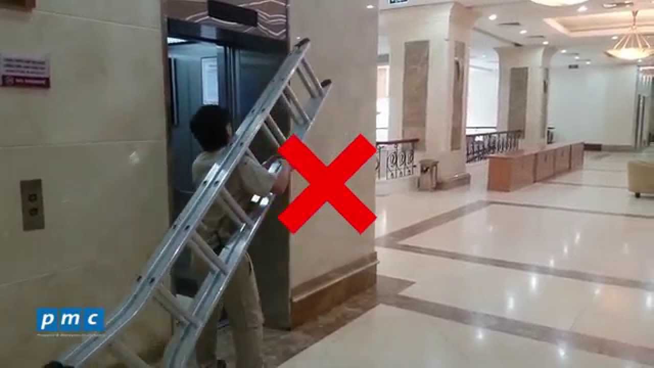 Có nên chăng quy tắc cho người sử dụng thang máy