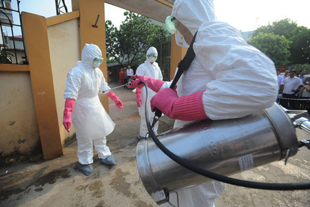 dien tap chong ebola 1