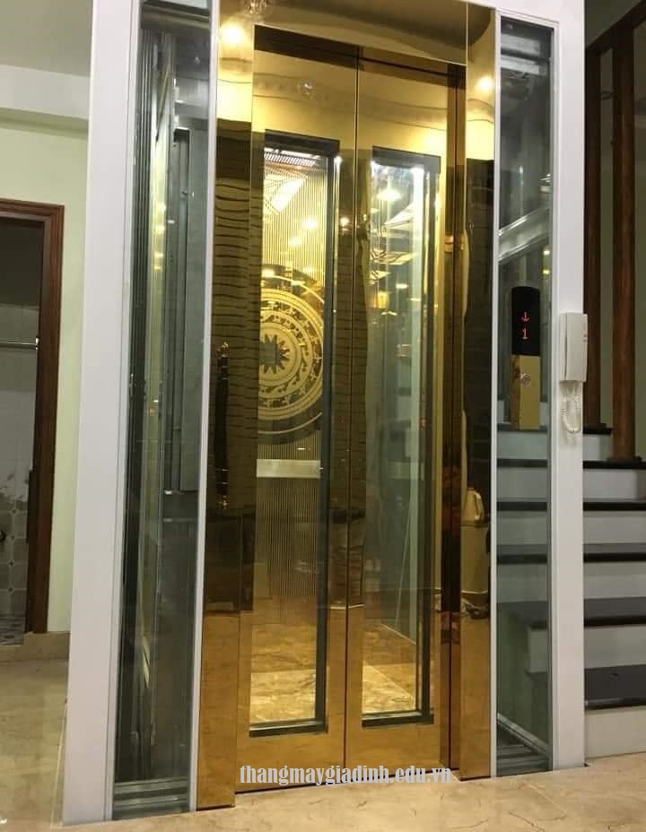 Bốn loại cửa của thang máy gia đình
