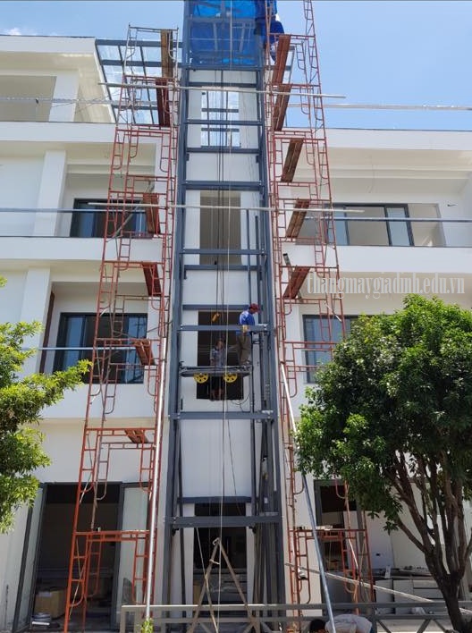 Lắp thang máy cho nhà cải tạo và những vấn đề cần quan tâm