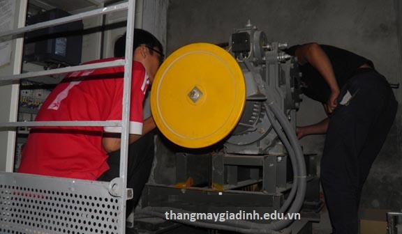 Quy trình bảo trì sửa chữa máy kéo thang máy đúng quy cách