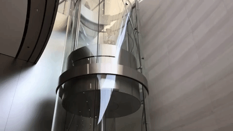 Thang máy tự xoay tròn tại trụ sở Apple